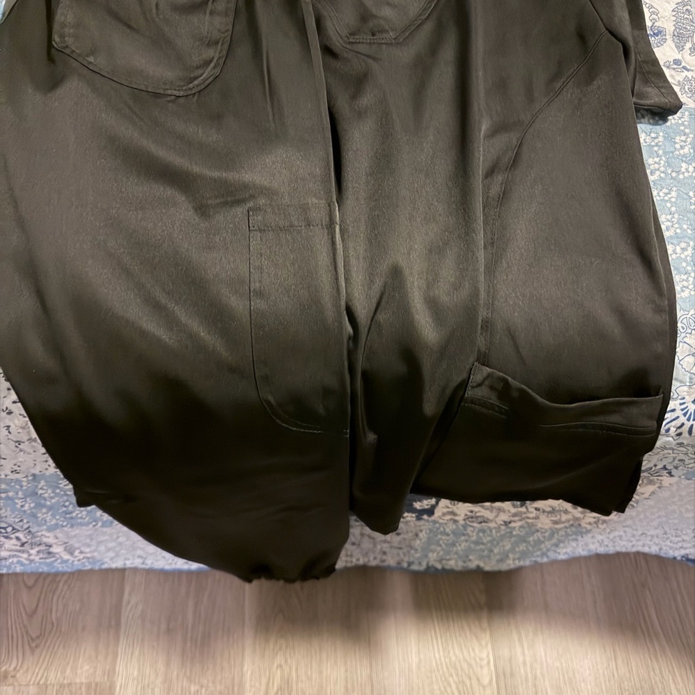 Women’s black scrub set